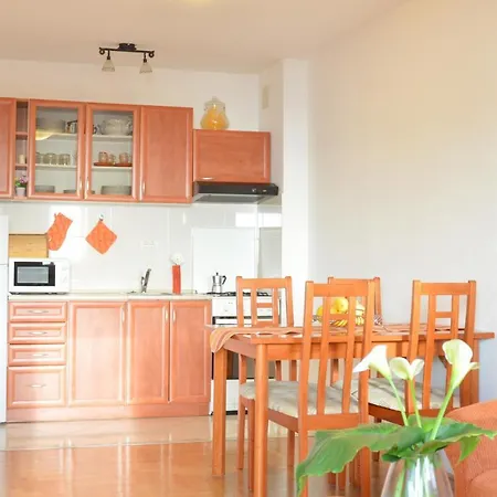 Apartment Riva Sea View *